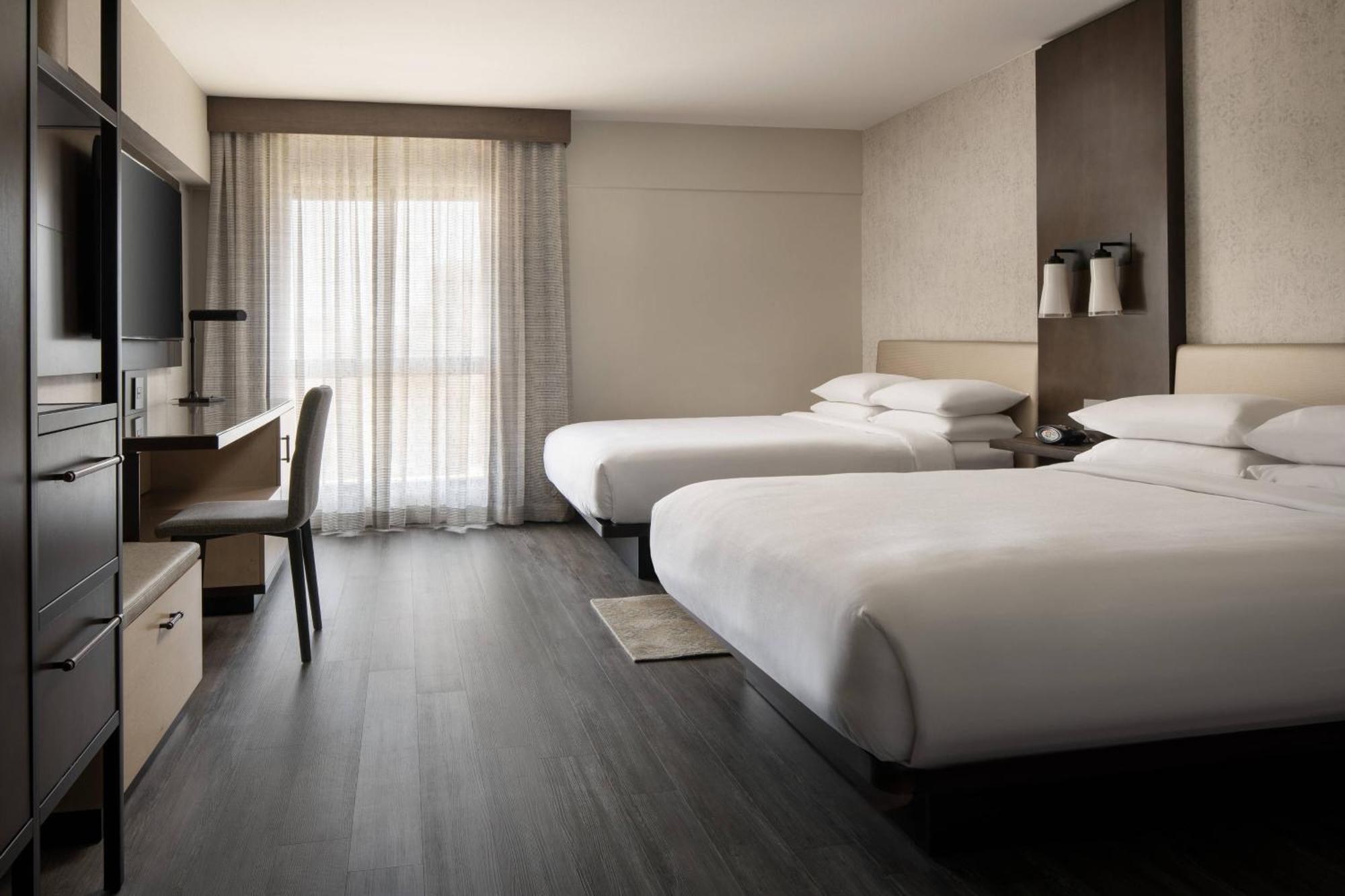 Marriott Riverside At The Convention Center Экстерьер фото